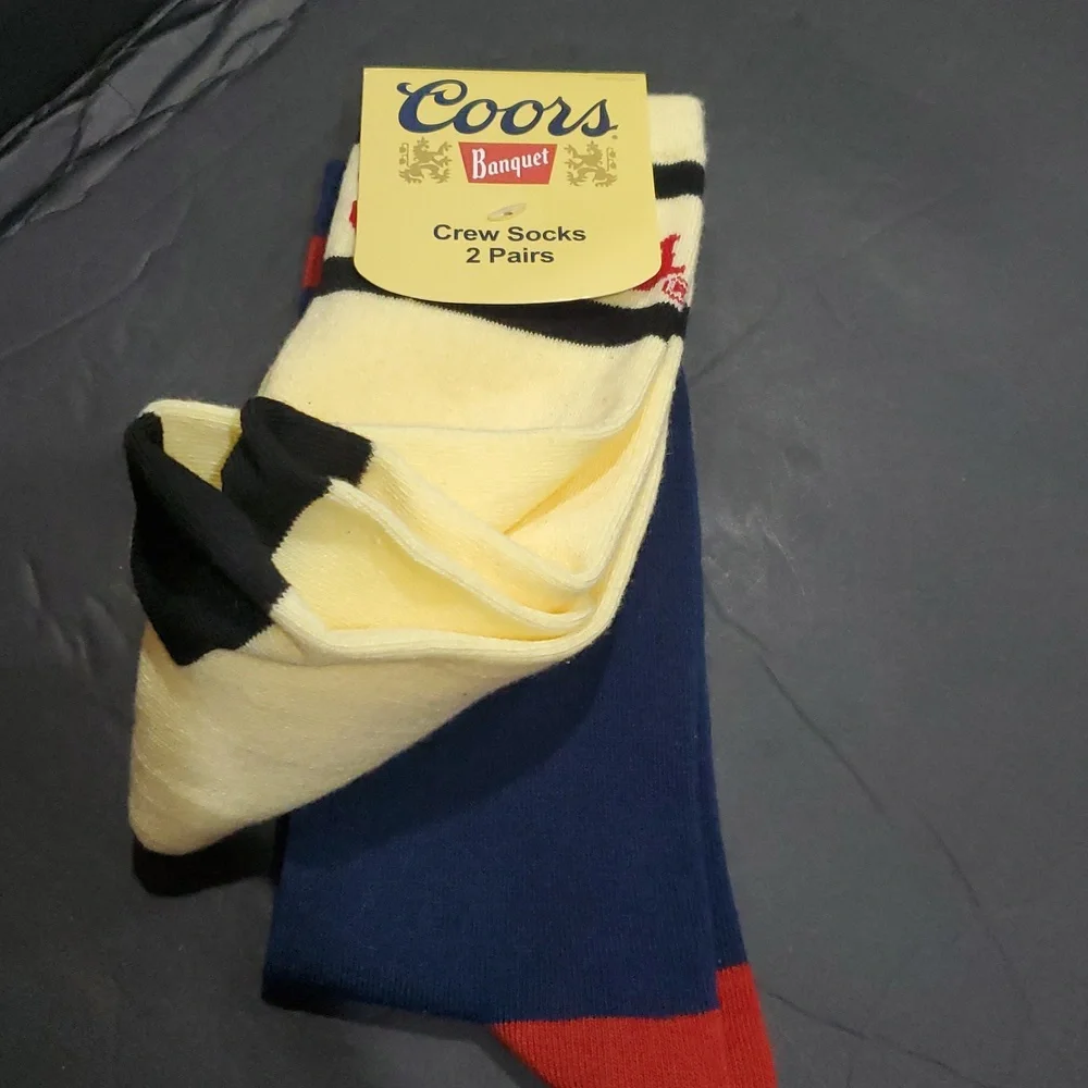 Coors Men's yellow and navy blue crew socks 2pairs fits Men's shoe size 8-12 new